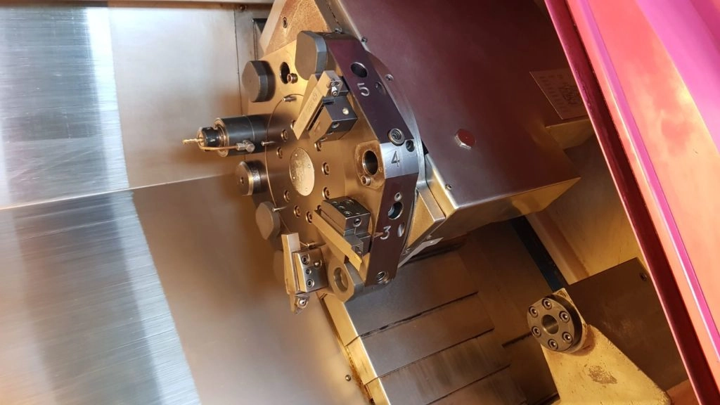 TOKARKA CNC GILDEMEISTER CTX 400 Serii 2 z OSIĄ C NAPĘDZANYMI NARZĘDZIAMI